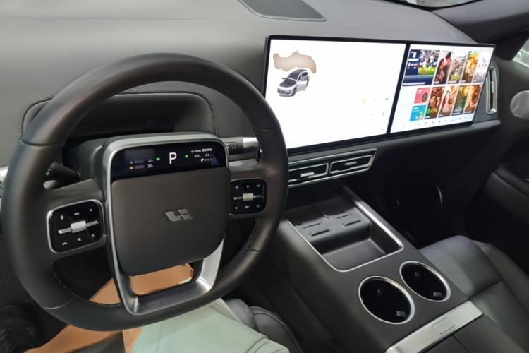 Used Li Auto L7 2025 Max Smart Refresh Edition Center Console