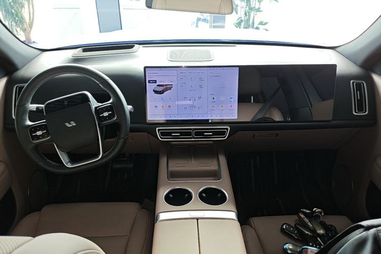 Used Li Auto L7 2025 Ultra Smart Refreshed Edition Center Console