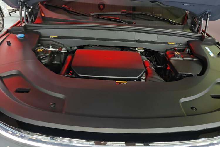 Used Li Auto L7 2025 Ultra Smart Refreshed Edition Engine Bay