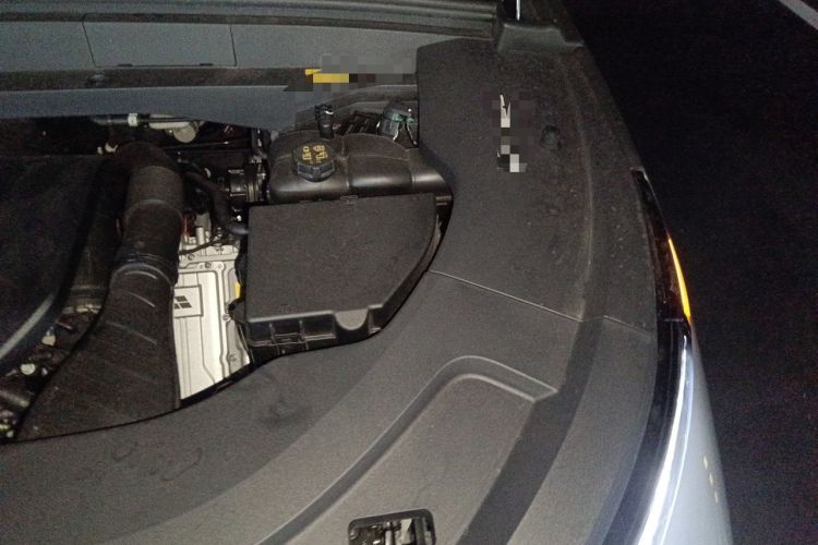 Used Li Auto L7 2025 Max Smart Refresh Edition Engine Bay Left
