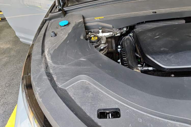 Used Li Auto L7 2025 Ultra Smart Refreshed Edition Engine Bay Right