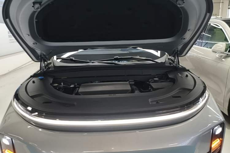 Used Li Auto L7 2025 Max Smart Refresh Edition Engine Bay