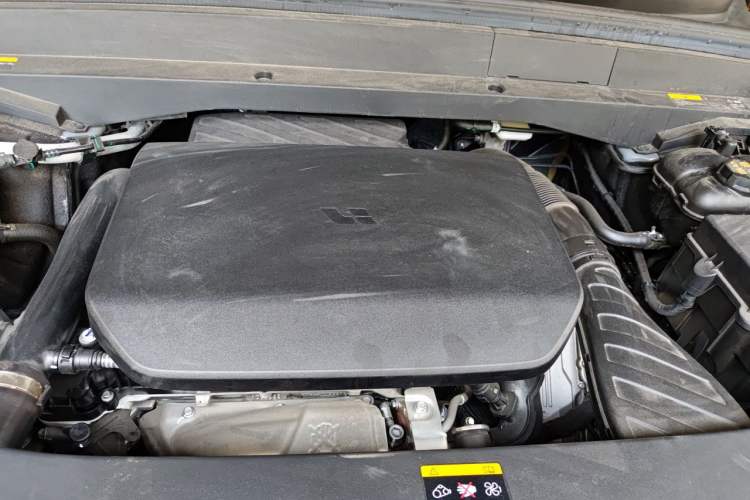 Used Li Auto L7 2025 Ultra Smart Refreshed Edition Engine Bay