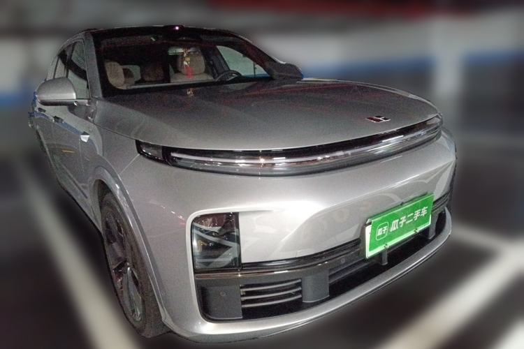 Used Li Auto L7 2025 Max Smart Refresh Edition Front Right 45 Deg