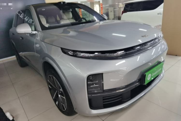 Used Li Auto L7 2025 Max Smart Refresh Edition Front Right 45 Deg