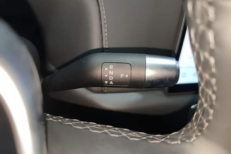 Used Li Auto L7 2025 Max Smart Refresh Edition Gear Lever