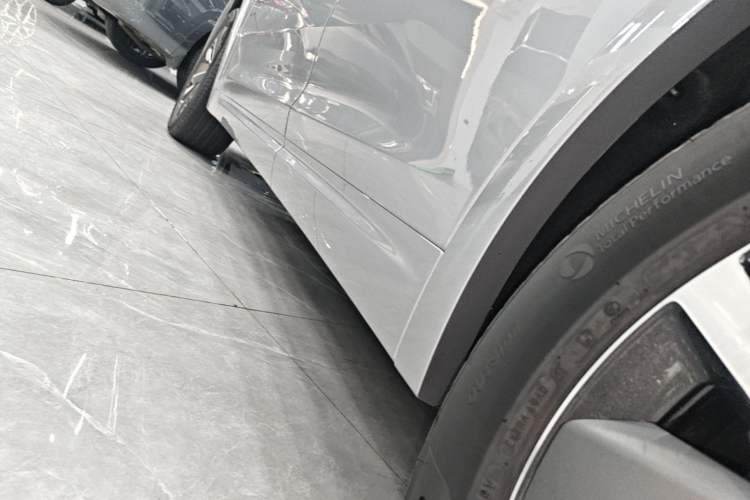 Used Li Auto L7 2025 Max Smart Refresh Edition Left Side Sill
