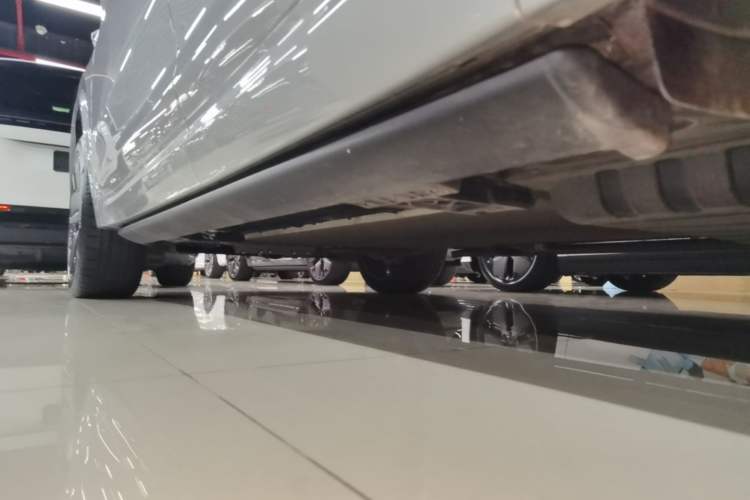 Used Li Auto L7 2025 Max Smart Refresh Edition Left Side Sill