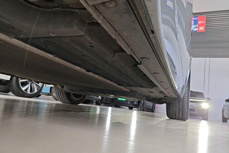 Used Li Auto L7 2025 Ultra Smart Refreshed Edition Left Side Sill