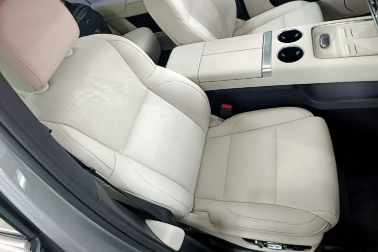 Used Li Auto L7 2025 Max Smart Refresh Edition Right Front Seat