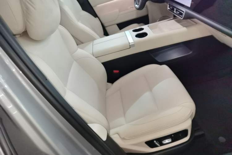 Used Li Auto L7 2025 Max Smart Refresh Edition Right Front Seat