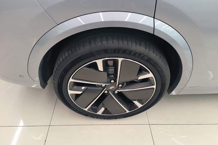 Used Li Auto L7 2025 Max Smart Refresh Edition Right Rear Wheel Hub