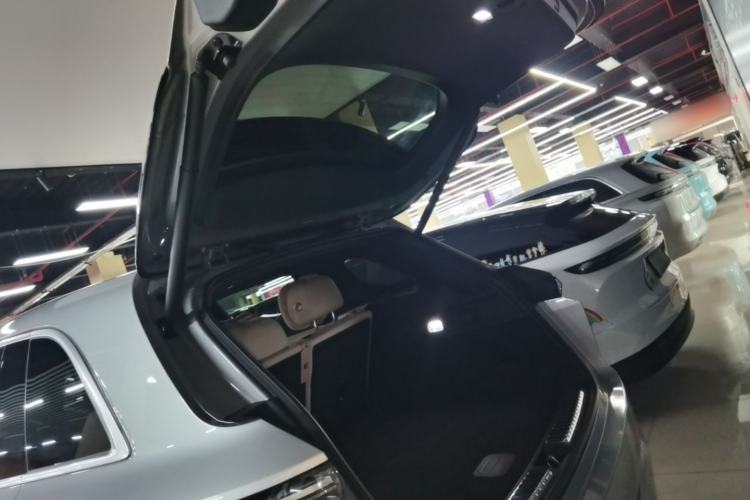 Used Li Auto L7 2025 Max Smart Refresh Edition Trunk