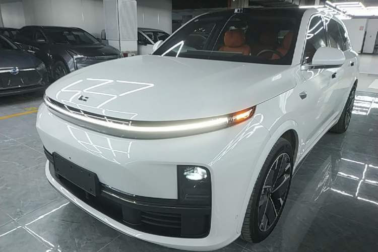 Used Li Auto L7 2025 Max Smart Refresh Edition Guazi used car, China used car export, Used car for sale, Used cars, Cheapest cars for sale
