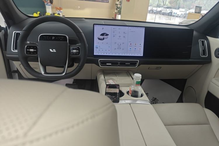 Used Li Auto L7 2025 Ultra Smart Refreshed Edition Center Console
