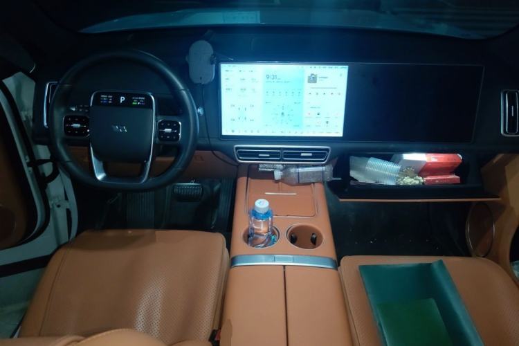 Used Li Auto L7 2025 Max Smart Refresh Edition Center Console