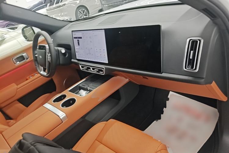 Used Li Auto L7 2025 Ultra Smart Refreshed Edition Center Console