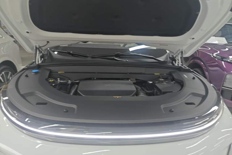 Used Li Auto L7 2025 Ultra Smart Refreshed Edition Engine Bay