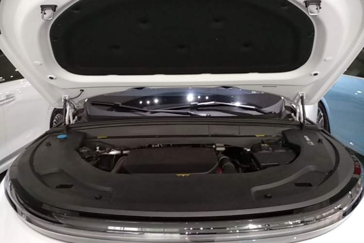 Used Li Auto L7 2025 Max Smart Refresh Edition Engine Bay