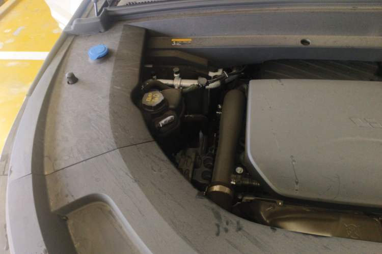 Used Li Auto L7 2025 Pro Smart Refresh Edition Engine Bay Right