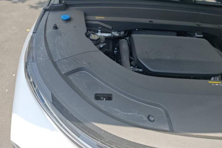 Used Li Auto L7 2025 Max Smart Refresh Edition Engine Bay Right