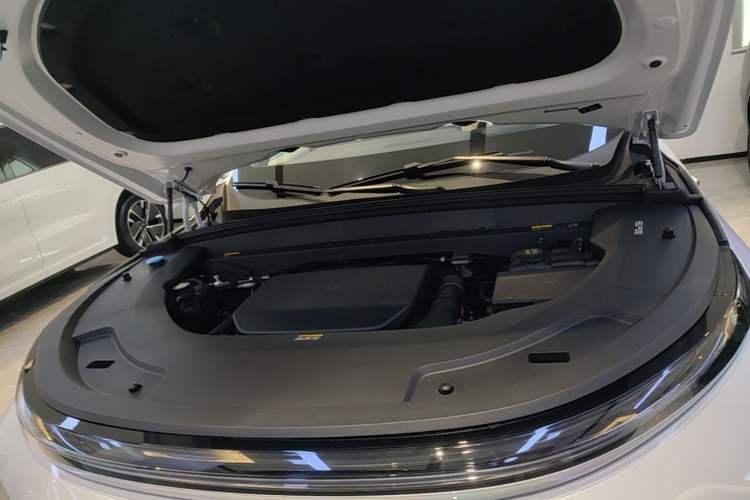 Used Li Auto L7 2025 Ultra Smart Refreshed Edition Engine Bay