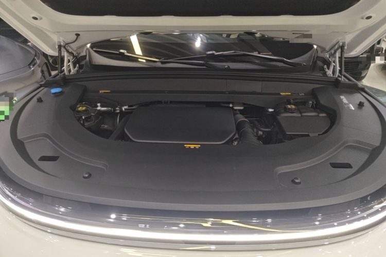 Used Li Auto L7 2025 Max Smart Refresh Edition Engine Bay