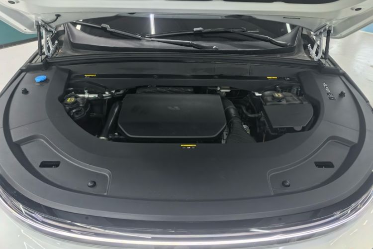 Used Li Auto L7 2025 Max Smart Refresh Edition Exterior 4