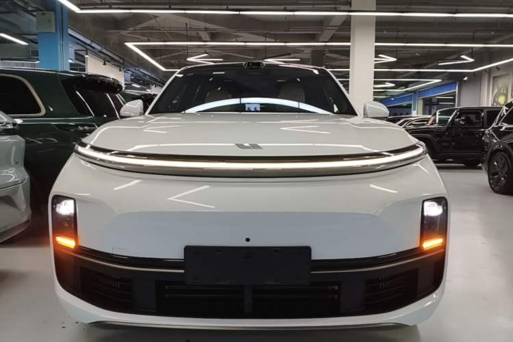 Used Li Auto L7 2025 Ultra Smart Refreshed Edition Front