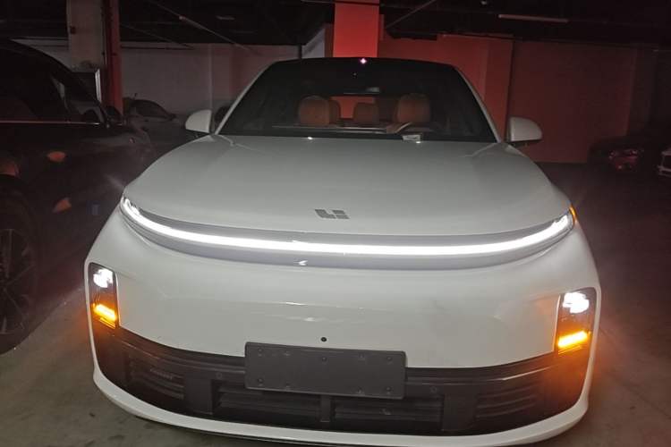 Used Li Auto L7 2025 Max Smart Refresh Edition Front