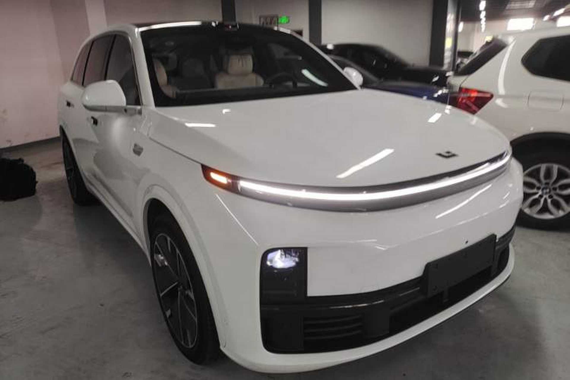 Used Li Auto L7 2025 Max Smart Refresh Edition Front Right 45 Deg