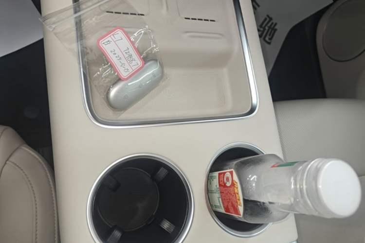 Used Li Auto L7 2025 Ultra Smart Refreshed Edition Gear Lever