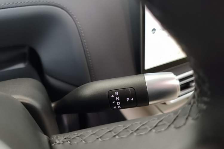 Used Li Auto L7 2025 Ultra Smart Refreshed Edition Gear Lever