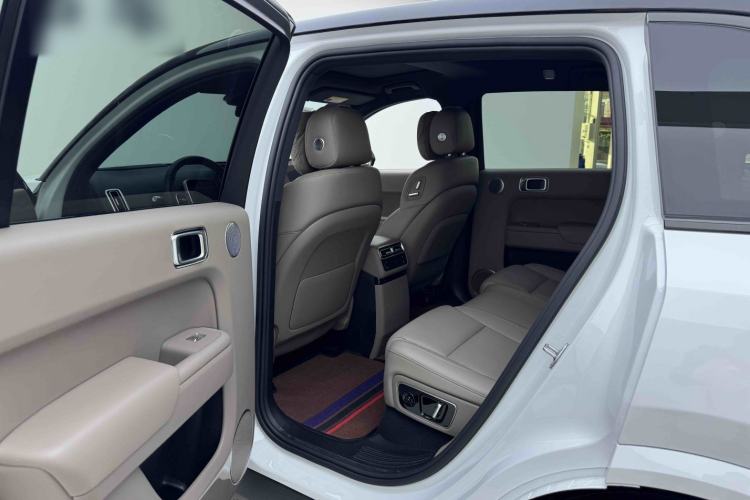 Used Li Auto L7 2025 Max Smart Refresh Edition Interior 2