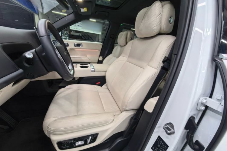 Used Li Auto L7 2025 Ultra Smart Refreshed Edition Interior 2