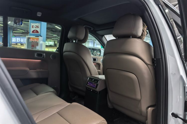 Used Li Auto L7 2025 Max Smart Refresh Edition Interior 6