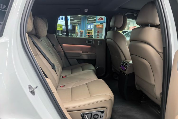 Used Li Auto L7 2025 Max Smart Refresh Edition Interior 8