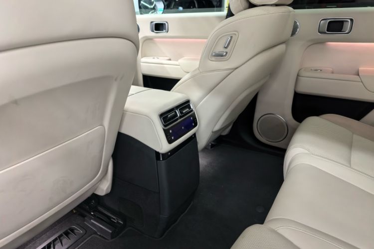 Used Li Auto L7 2025 Ultra Smart Refreshed Edition Interior 9
