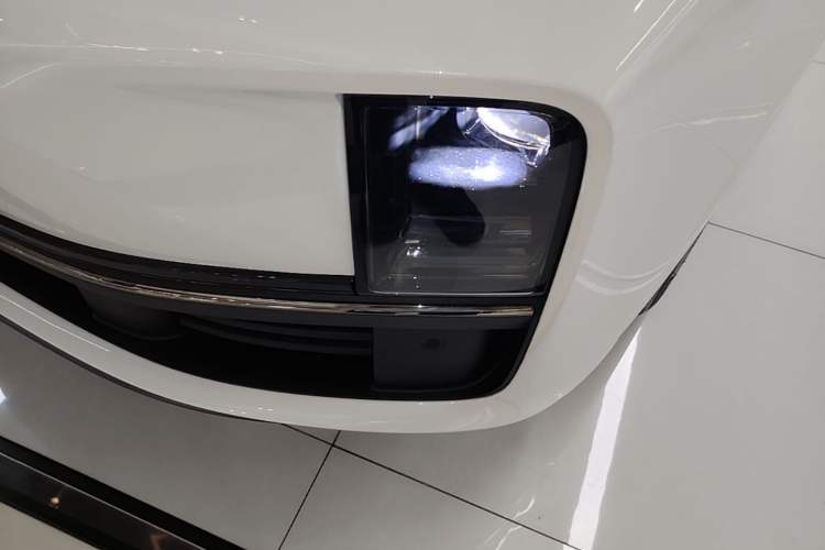 Used Li Auto L7 2025 Max Smart Refresh Edition Left Front Headlight