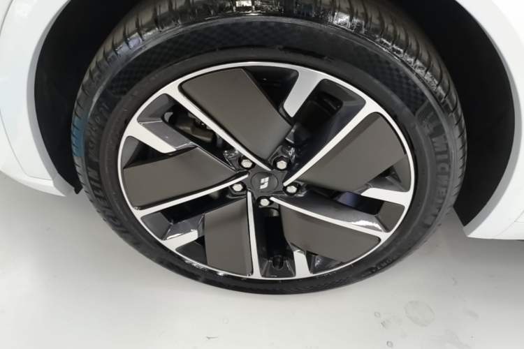 Used Li Auto L7 2025 Ultra Smart Refreshed Edition Left Front Wheel Hub