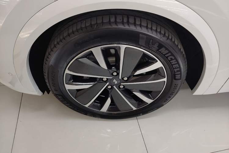 Used Li Auto L7 2025 Max Smart Refresh Edition Left Front Wheel Hub
