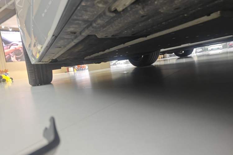 Used Li Auto L7 2025 Ultra Smart Refreshed Edition Left Side Sill