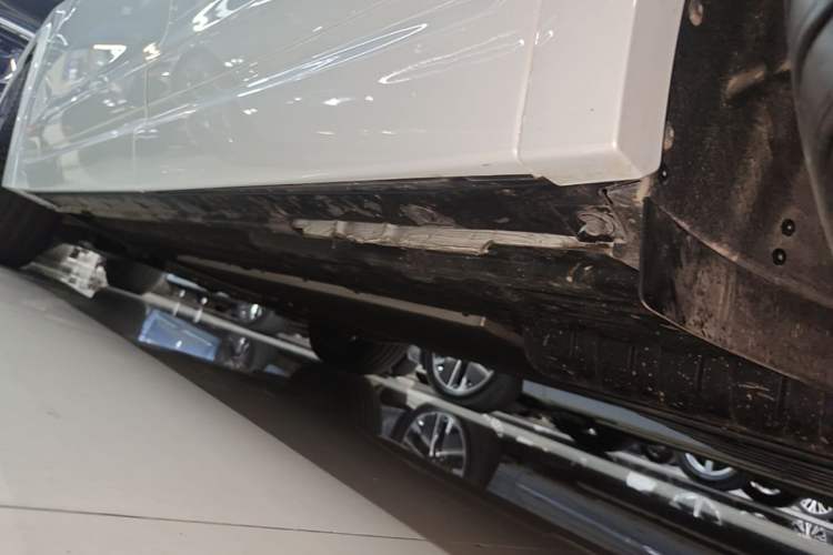 Used Li Auto L7 2025 Ultra Smart Refreshed Edition Left Side Sill