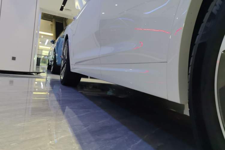 Used Li Auto L7 2025 Ultra Smart Refreshed Edition Left Side Sill