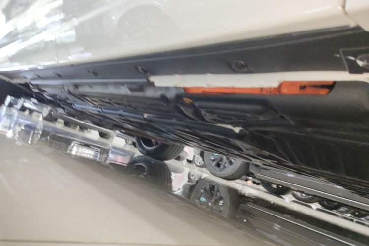 Used Li Auto L7 2025 Max Smart Refresh Edition Left Side Sill