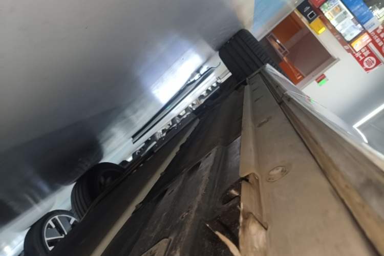 Used Li Auto L7 2025 Ultra Smart Refreshed Edition Left Side Sill