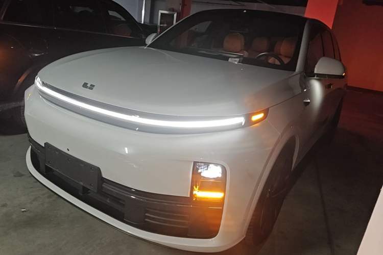 Used Li Auto L7 2025 Max Smart Refresh Edition Guazi used car, China used car export, Used car for sale, Used cars, Cheapest cars for sale