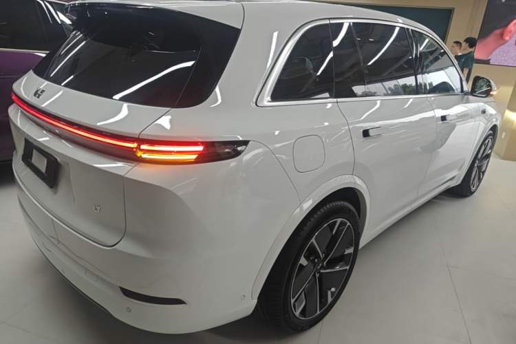 Used Li Auto L7 2025 Ultra Smart Refreshed Edition Rear Right 45 Deg