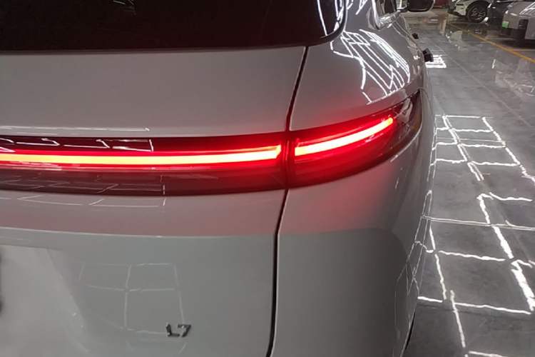 Used Li Auto L7 2025 Max Smart Refresh Edition Right Rear Taillight