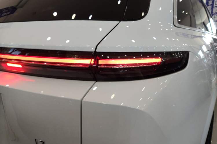 Used Li Auto L7 2025 Max Smart Refresh Edition Right Rear Taillight